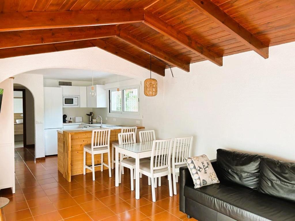 Private Apartments Cala Canyelles Lloret de Mar Buitenkant foto